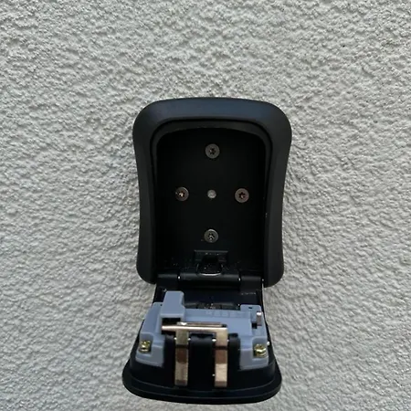 Alojamento de Acomodação e Pequeno-almoço Sahra 1zi. Arheiligen