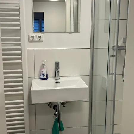 Sahra 1zi. Arheiligen * Darmstadt